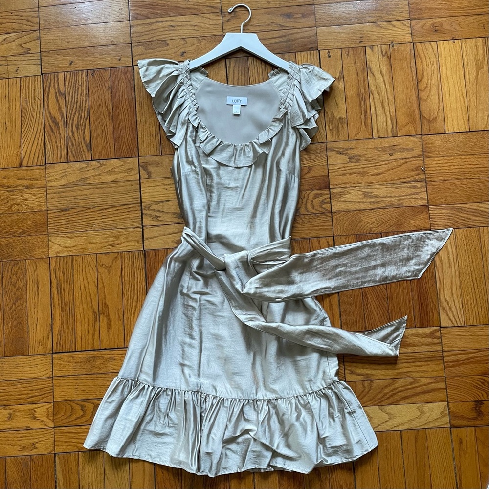 Champagne Gold Loft Dress / Size 6